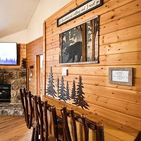Four Private Suites - Hot Tub - Arcade - Fast Wi-Fi - One Minute To Parkway Fun Pigeon Forge Kültér fotó